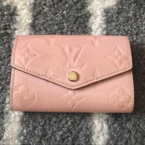 SOLD LV 6 Key Holder Vernis Rose Ballerine